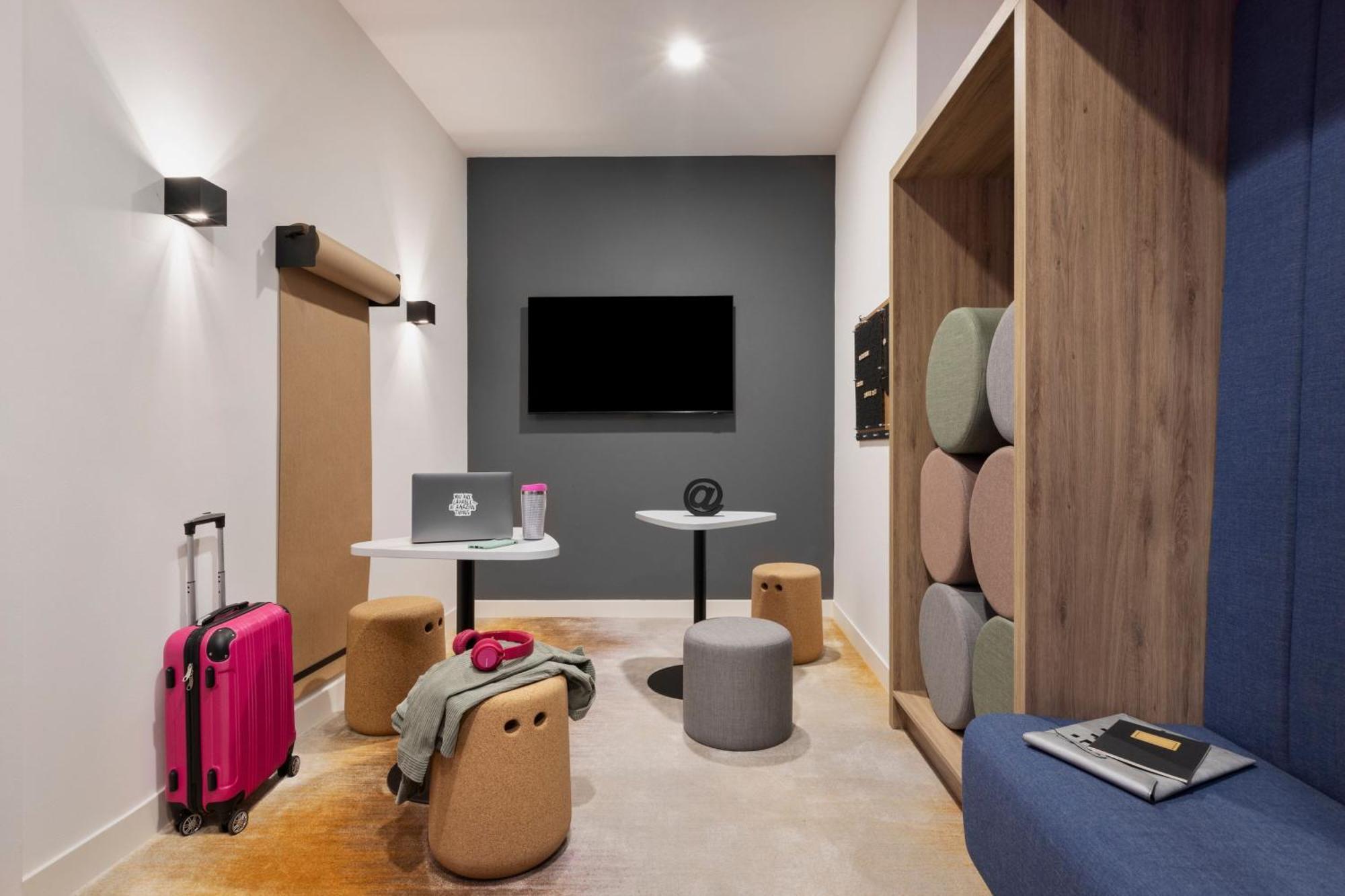 Moxy East Viena