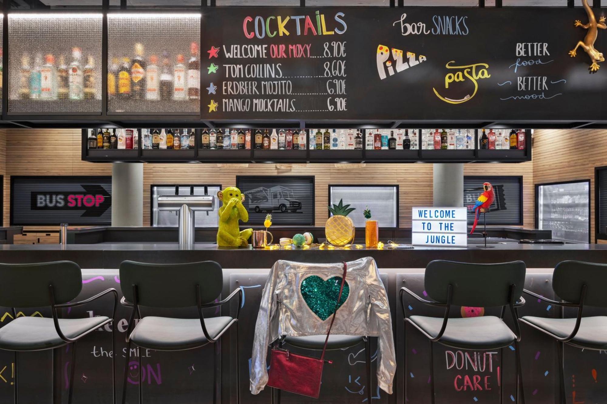 Moxy East 3* Viena